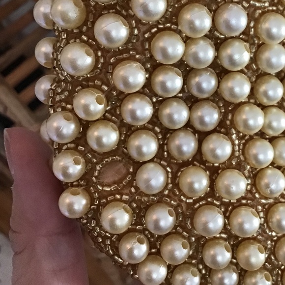 Santi Gemelli Clutch Pearl with Taupe Silk with brass strap - Picture 15 of 16